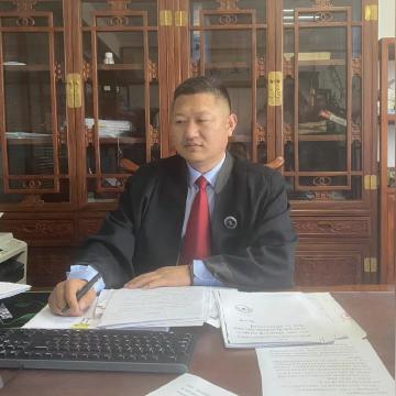 如何以更经济的方式聘请律师